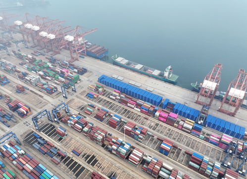 央廣財(cái)評(píng) 中國(guó)貨物貿(mào)易總額全球七連冠 綠色向新 量穩(wěn)質(zhì)升